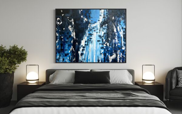 Echoes of a Frozen Cascade